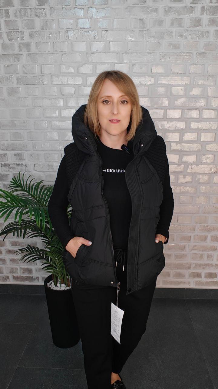 Жіноча тепла жилетка на осінь, чорна, холофайбер