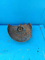 Кулак поворотний правий ВАЗ 2101 2102 2103 2104 2105 2106 2107 цапфа поворотна бу