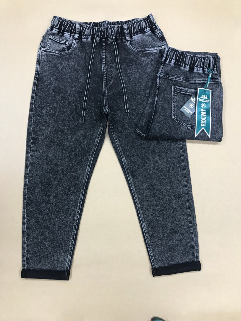 Жіночі джинси в батальному розмірі з гумкою на поясі у 36 розмірі, фото 1