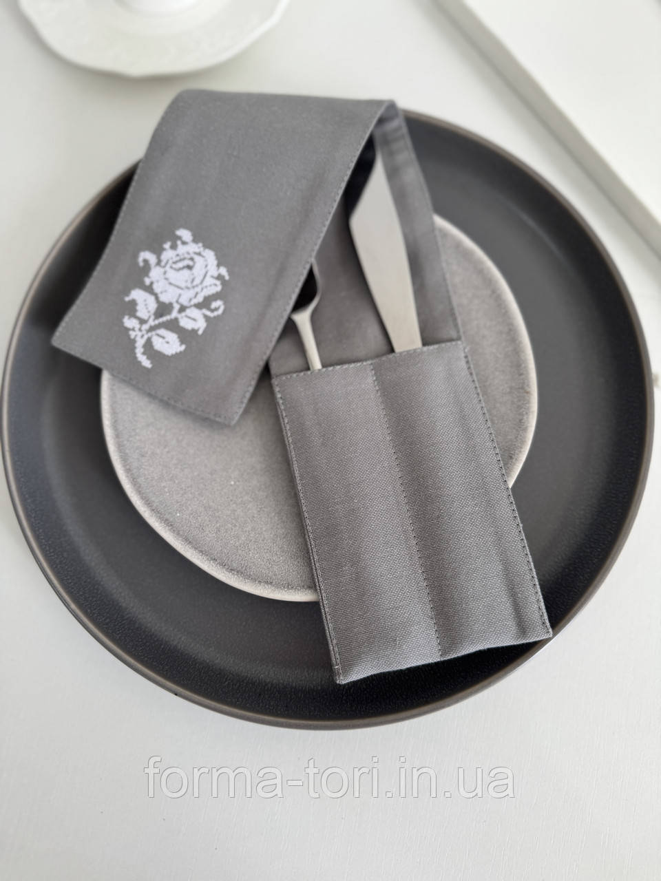 Куверт для столового приладдя на два відділення з вишивкою, сірий, водовідштовхувальний, фото 1