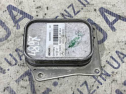 Олійний радіатор Mercedes W204, W212, W211, W203, W906 A2711880401, A2711880001