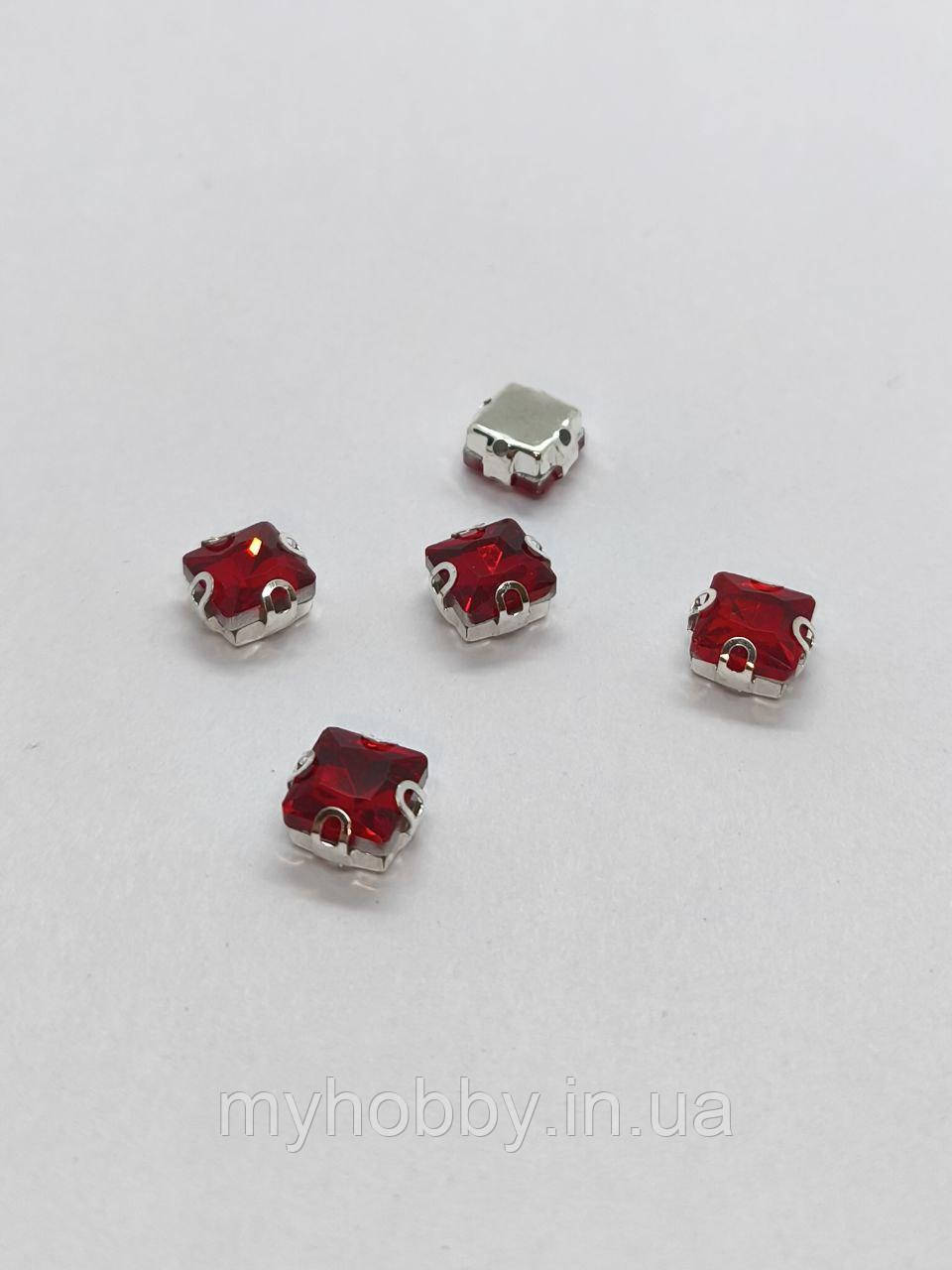 Стрази в цапах 8мм квадрат Червоні -5шт, фото 1