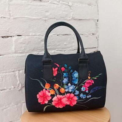 Сумка бочка Barrel Яскравий букет на чорному фоні, фото 1