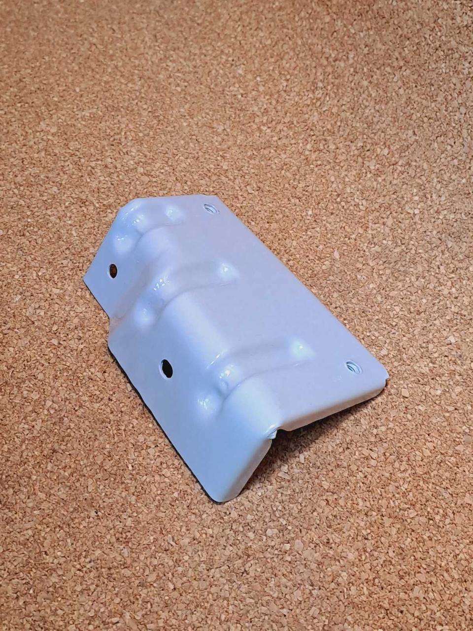 Кронштейн заднього бампера лівий центральний (метал) BYD F3, Бид Ф3, Бід Ф3, фото 1