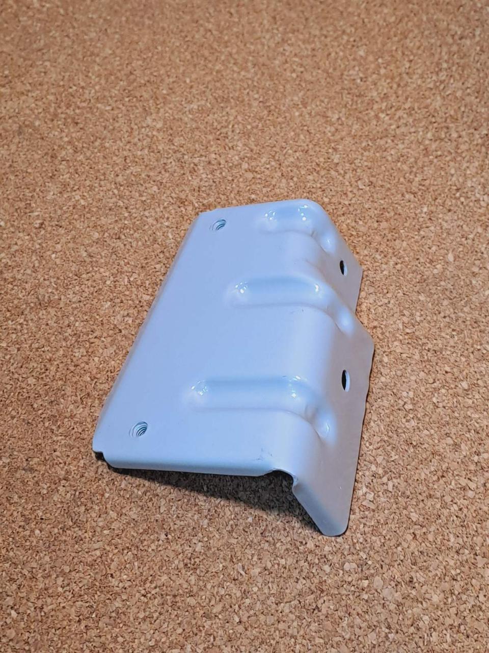 Кронштейн заднього бампера правий центральний (метал) BYD F3, Бид Ф3, Бід Ф3, фото 1