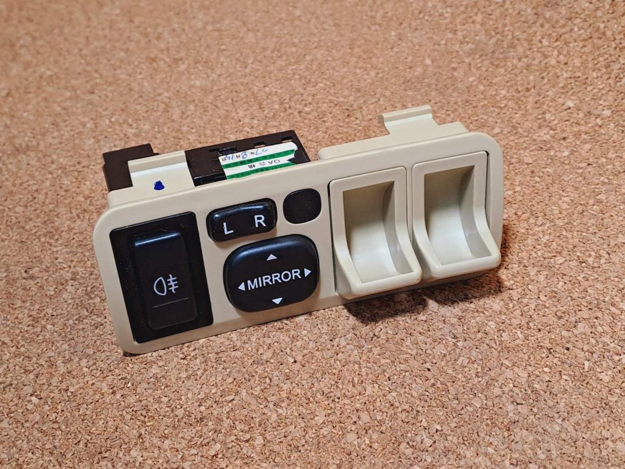 Блок перемикачів лівий (бежевий, прититуманні фари задні, електродзеркала) BYD F3 F3R, Бид Ф3, Бід Ф3, фото 1