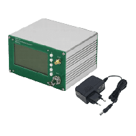 Генератор широкосмугового RF сигналу WB-SG2-22G, 1 Гц-22 ГГц, 50 Ом, SMA, екран 3.2″, 450 г, 127×75×135 мм