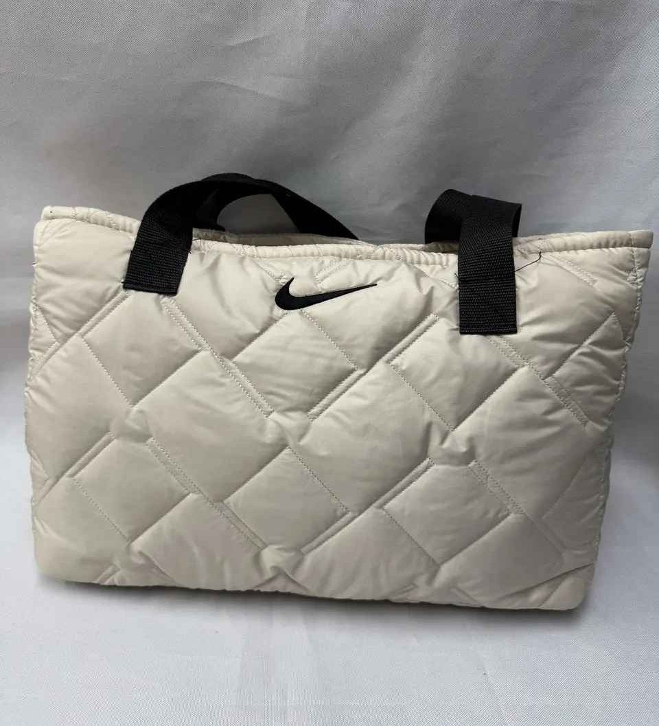 Стильна стьобана жіноча сумка плащівка бежева, фото 1