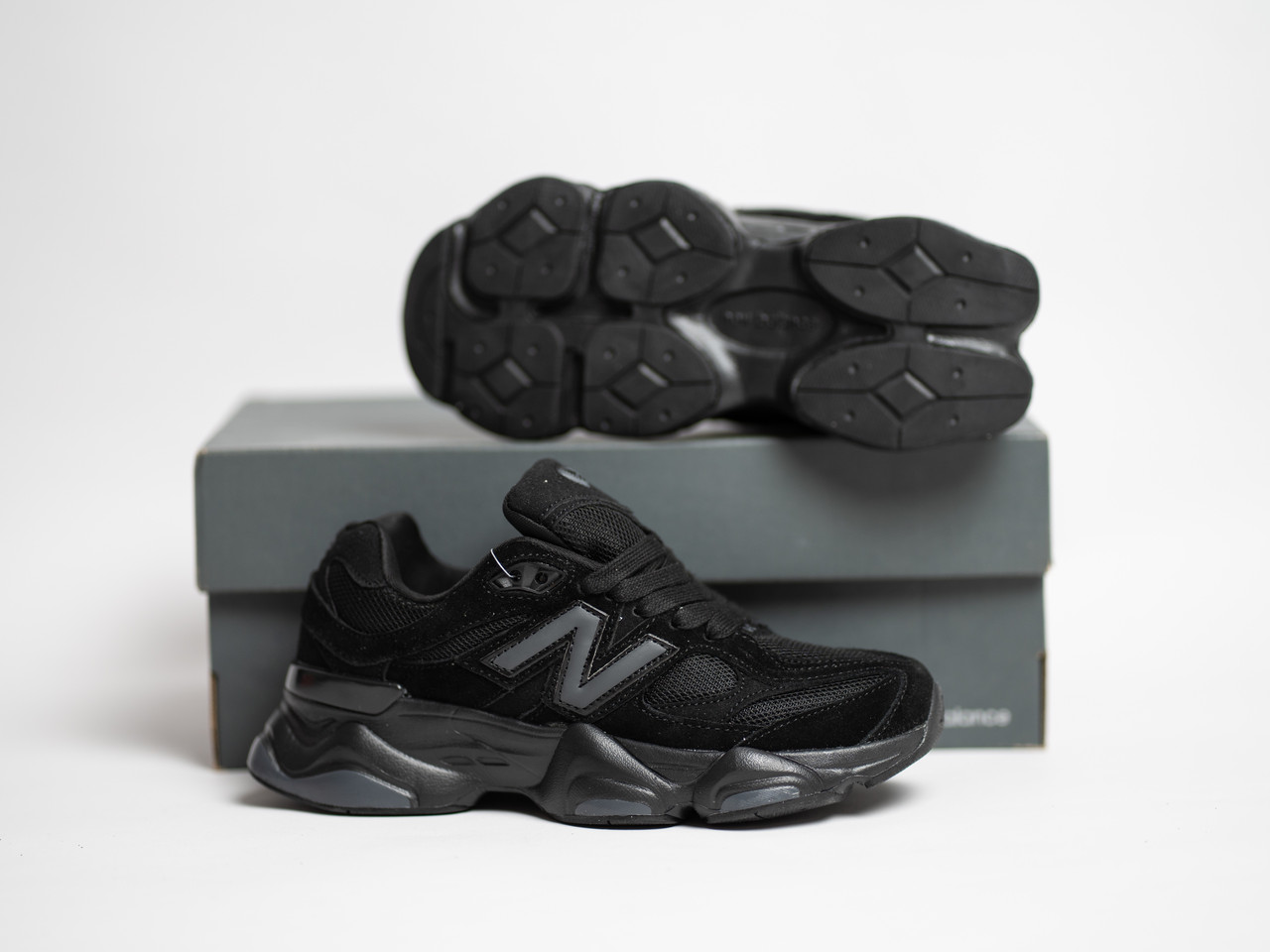 Кросівки унісекс New Balance 9060 Full Black чорні