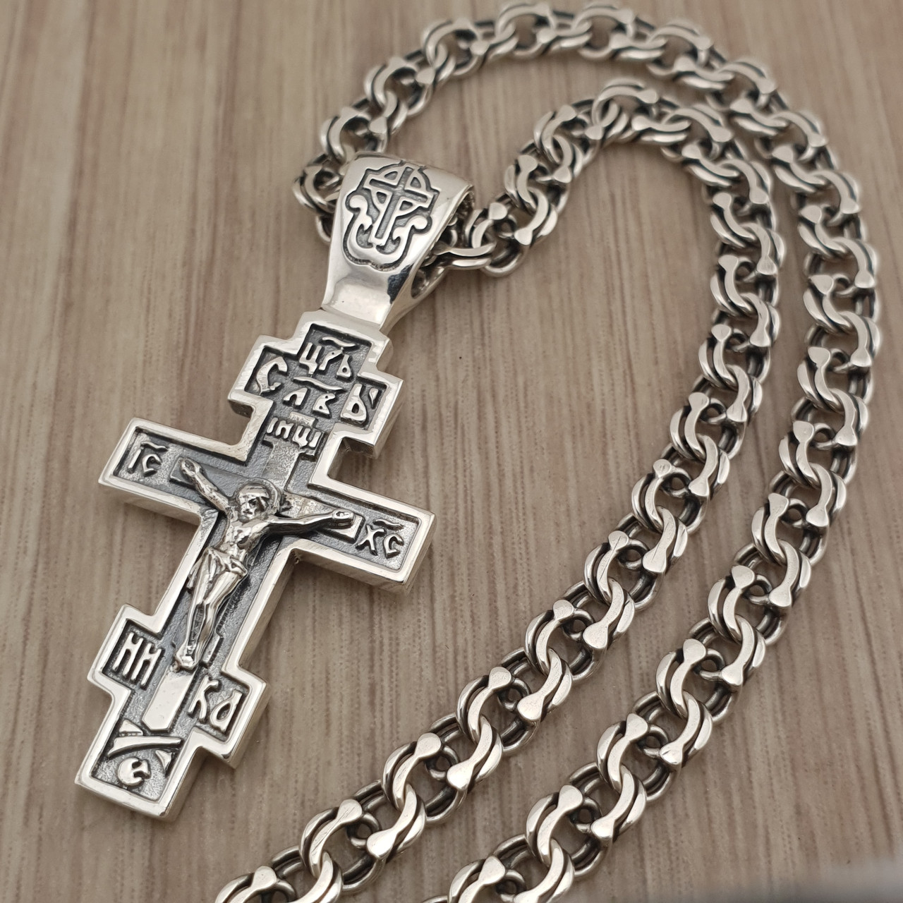 Чоловіча срібна цепочка з хрестиком на жорсткому вушку. Срібний хрестик і ланцюжок бісмарк срібло. 55 см, фото 1