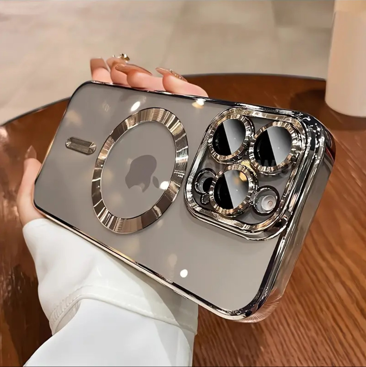 Чохол для iPhone 11 Pro з металевими акцентами стиль і захист в одному аксесуарі! - фото 1 - id-p2712861336