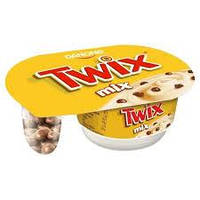 Йогурт Twix Mix із шоколадними кульками 120 гр