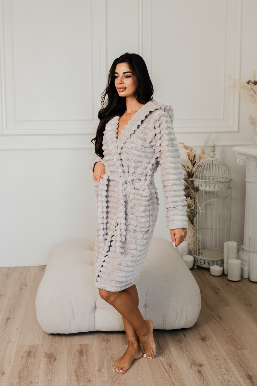 Теплий короткий жіночий махровий банний халат на запах Шарпей 42/44,46р, доставка по Україні - фото 1 - id-p1112312415