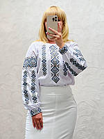 Вишиванка жіноча з геометричним орнаментом хрестиком
