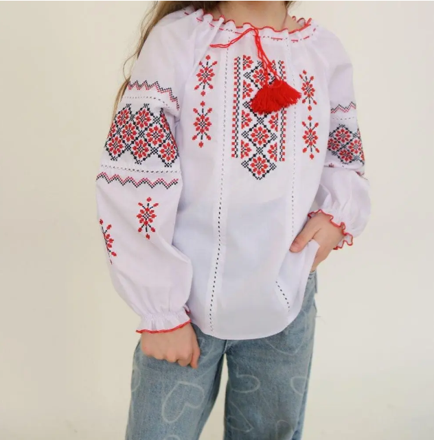 Вишиванка дитяча, сорочка для дівчаток білого кольору з вишивкою розміри від 116 до 134