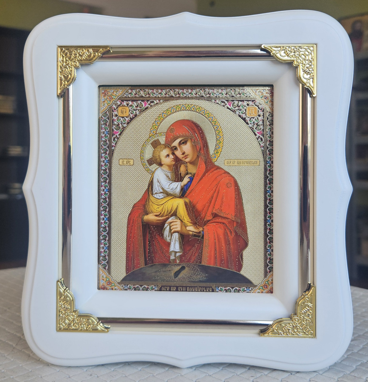 Ікона Пресвята Богородиця Почаївська в білому дерев'яному фігурному кіоті під склом, кіот 18*16, сюжет 10 × 12, фото 1