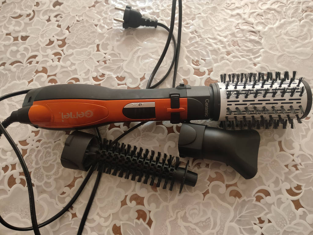 Фен стайлер для волосся з 3 насадками, 1000Вт, Gemei GM-4828 / Фен браш для укладання волосся / Фен гребінець - фото покупців 1