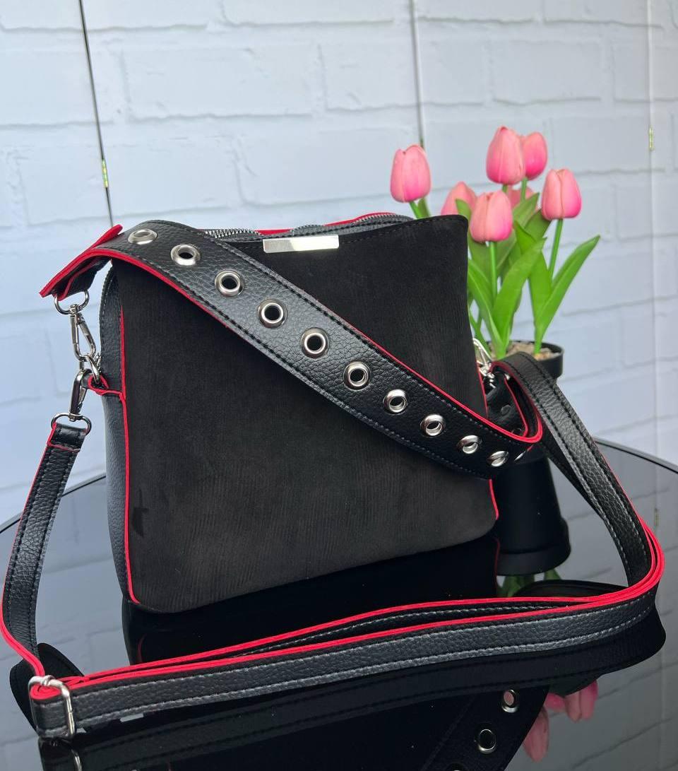 Жіноча сумка через плече стильна кроссбоді чорна з червоним замша+шкірзам