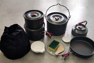 Набір посуду для кемпінгу в похідному мішечку на 15 предметів 208592