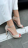 Бежеві лакові жіночі босоніжки закрита п'ята на шпильці розмір 38, фото 6