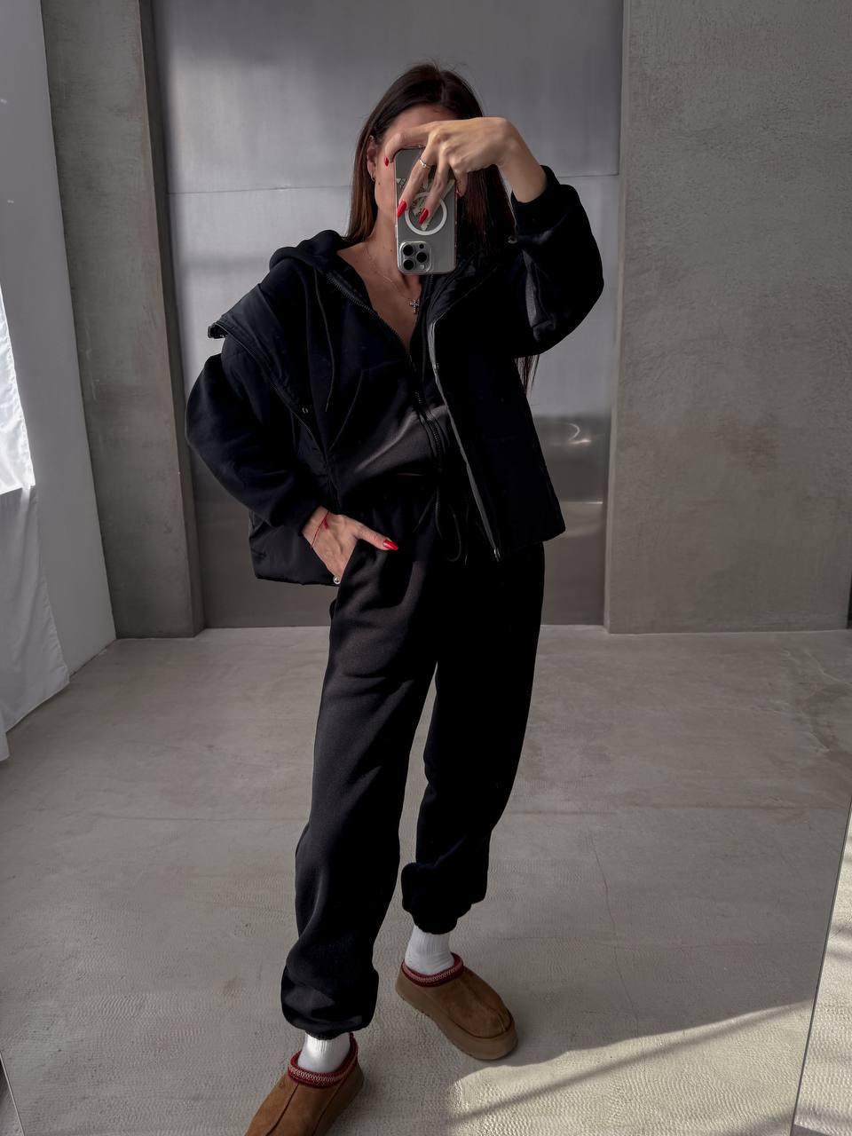 Жіночий базовий теплий осінній прогулянковий костюм трійка худі на блискавці штани жилет тринити на флісі, фото 1