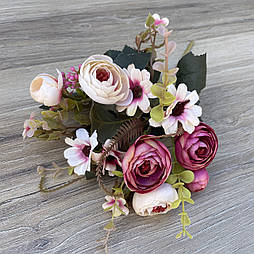 Букет композиції ранянкулюсів.лютик. півонія 30 см