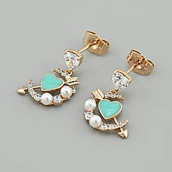 Сережки підвіски Amur 55784 розмір 22х14 мм білі фіаніти штучні перли вага 2.5 г позолота 18К