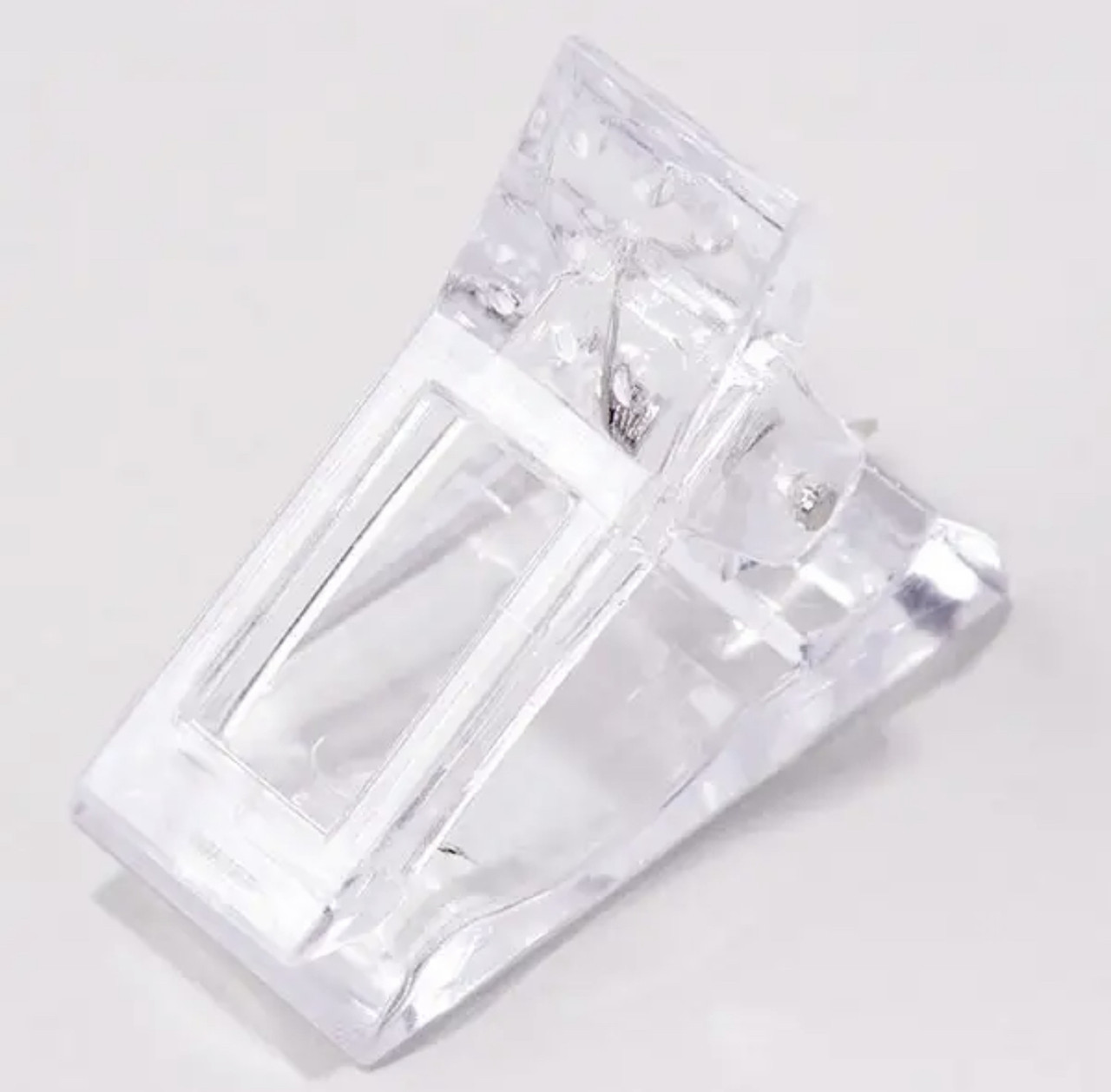 Затискач пластиковий (3 х 3.5см) прозорого кольору для фіксації верхніх форм при нарощуванні нігтів, фото 1