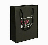 Подарунковий пакет з логотипом чорний матовий ламінований зі щільного паперу 170 г/м² 16х22х6 см, фото 2