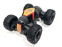 Машинка-перевертень на радіокеруванні.