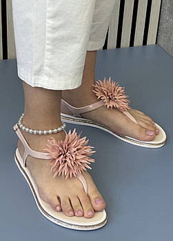 Босоніжки жіночі 8 пар у ящику рожевого кольору 36-41