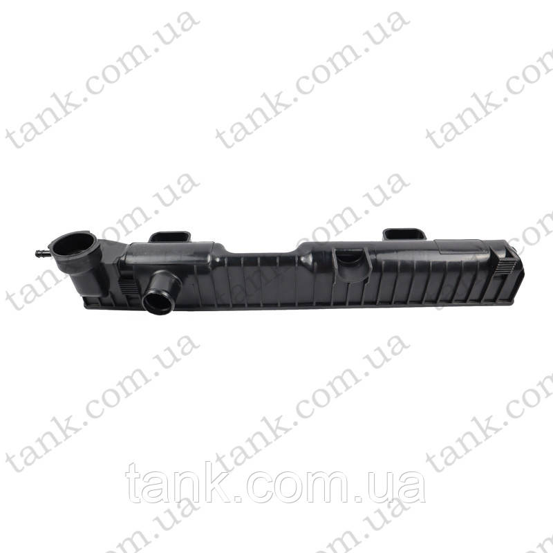 Бачок радіатора MERCEDES-BENZ TN Series 207D-210D, 307D-310D, 407D-410D (1977–1995)