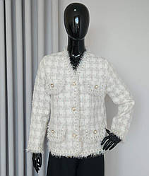 Жіночий жакет білого кольору з бахромою на гудзиках 48/50 р