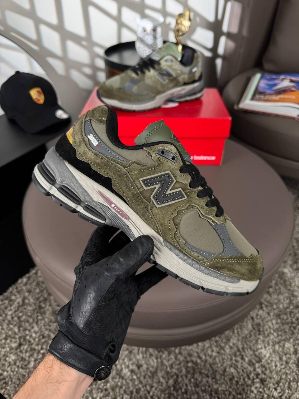 Чоловічі кросівки замша текстиль New Balance 2002R ML Khaki, кеди Нью Беланс хакі. Чоловіче взуття
