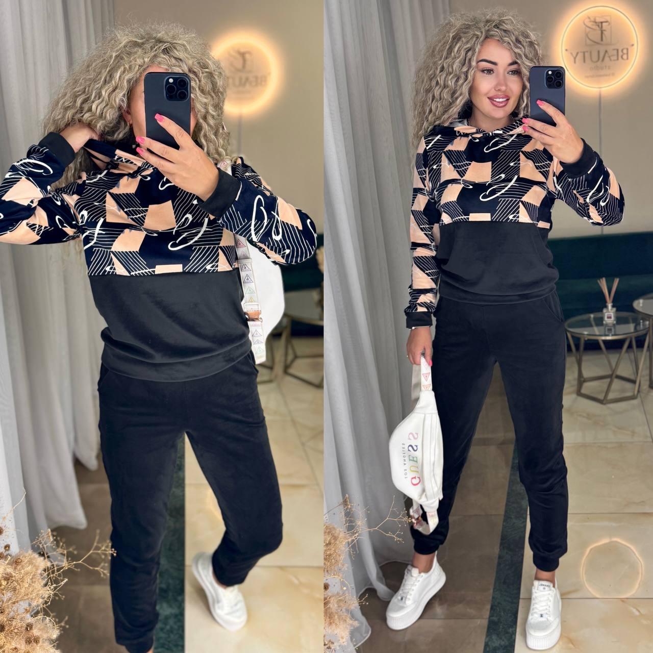 Жіночий велюровий осінній костюм двійка м'який велюр спорт кофта худі з капюшоном штани джоггери, фото 1