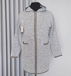 Теплий жіночий кардиган бежевого кольору з капюшоном 54/56 р