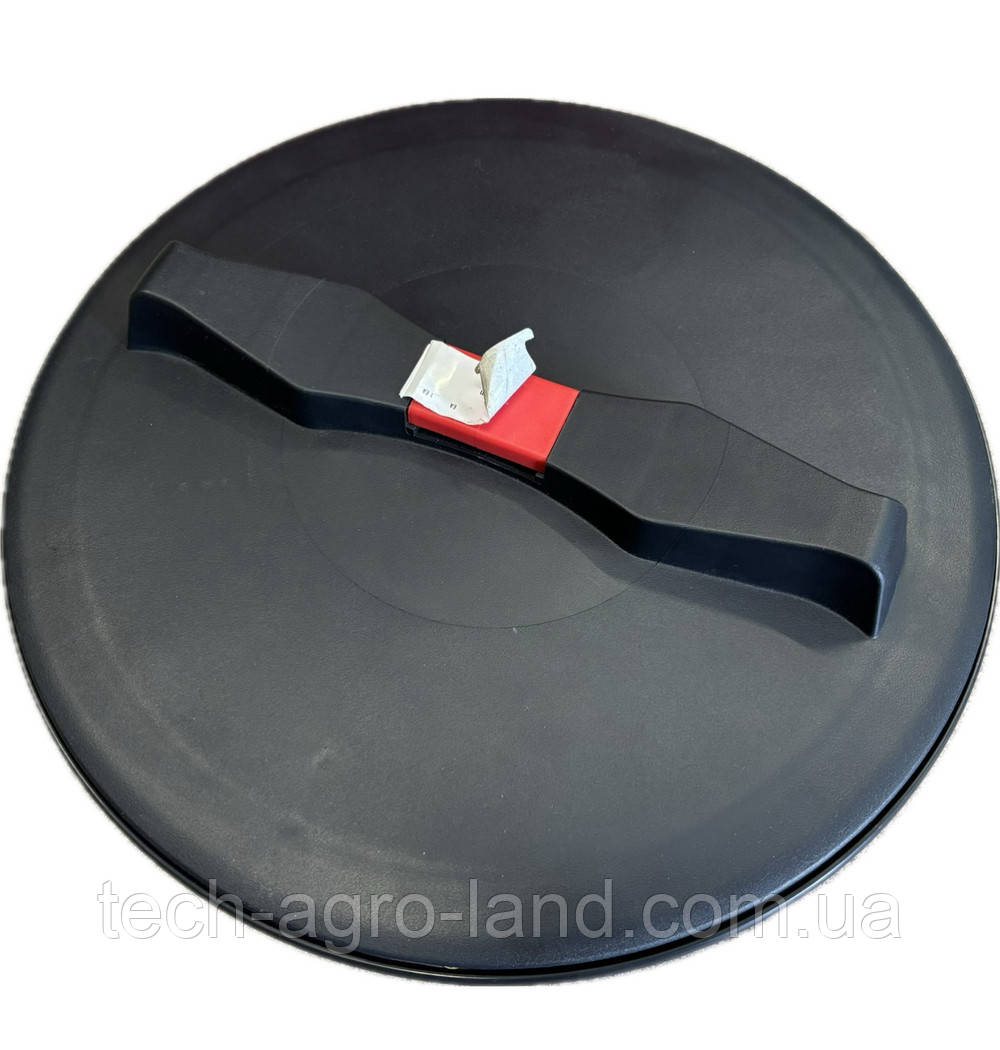 Кришка бочки Ø35 заливної горловини на обприскувачі Польща