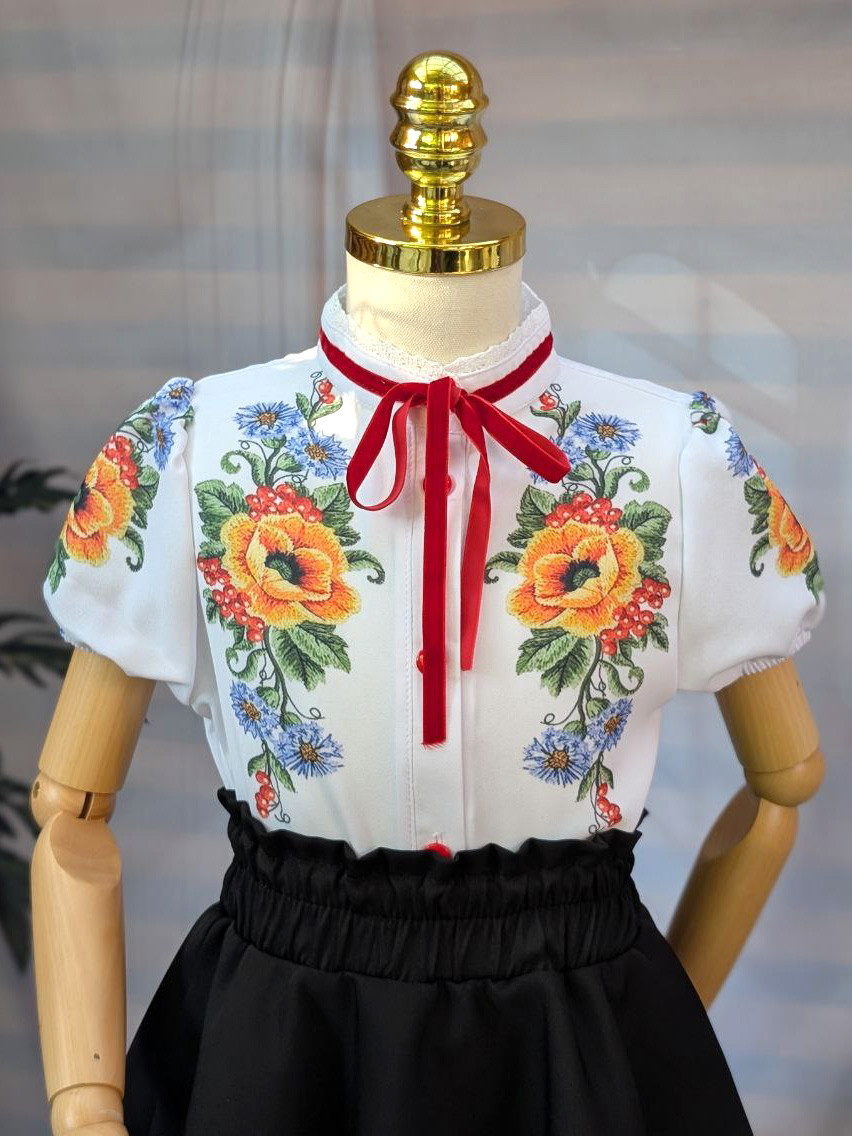 Ошатна блуза для дівчинки Біла 116-134р. Блюза з коротким рукавом Блуза-аналог вишиванки для дівчаток, фото 1