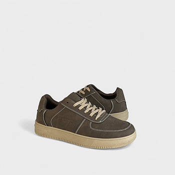 Кросівки коричневі класичні