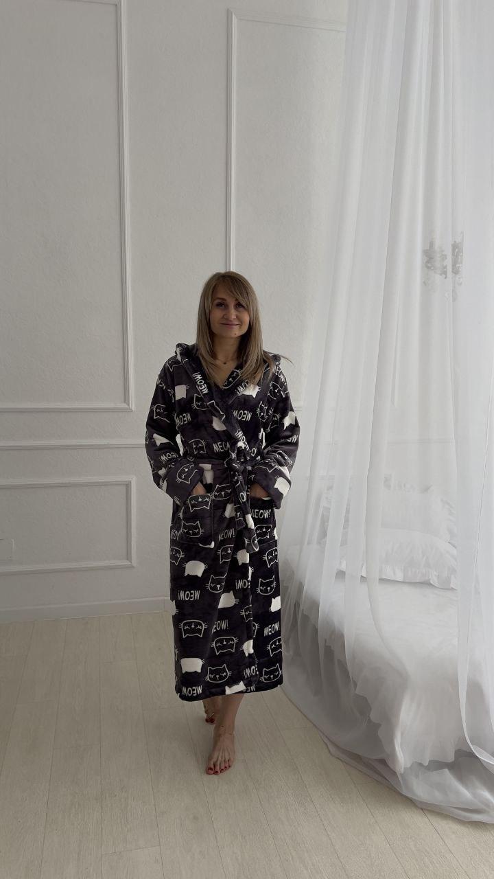 Жіночий теплий халат із поясом і котами графіт, фото 1