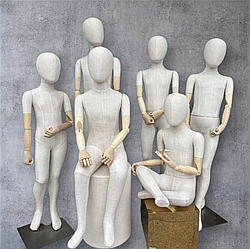 Манекен дитячий підлітковий з дерев'яними руками на шарнірах для магазину одягу