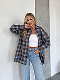 Жіноча вільна сорочка з фланелі коричнева з блакитним карта, фото 3