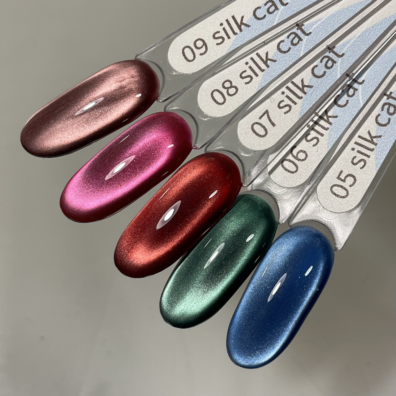 Гель лак GeliX Silk cat, 8 мл 05 шовкова кішка, фото 1