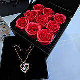 Набір мильних троянд Best Wishes 9 шт. у подарунковій коробці з кулоном чорної, фото 3