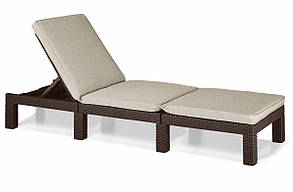 Шезлонг пластиковий Keter Daytona, коричнево-бежевий, фото 1