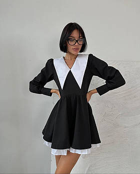 Класична сукня з білим коміром