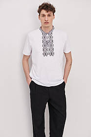 Чоловіча біла вишиванка футболка із сірою вишивкою