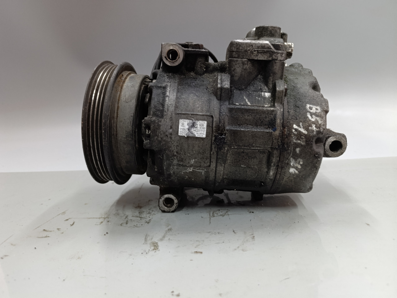 VW Passat B5 1.9 TDI Компресор кондиціонера 8D0260808