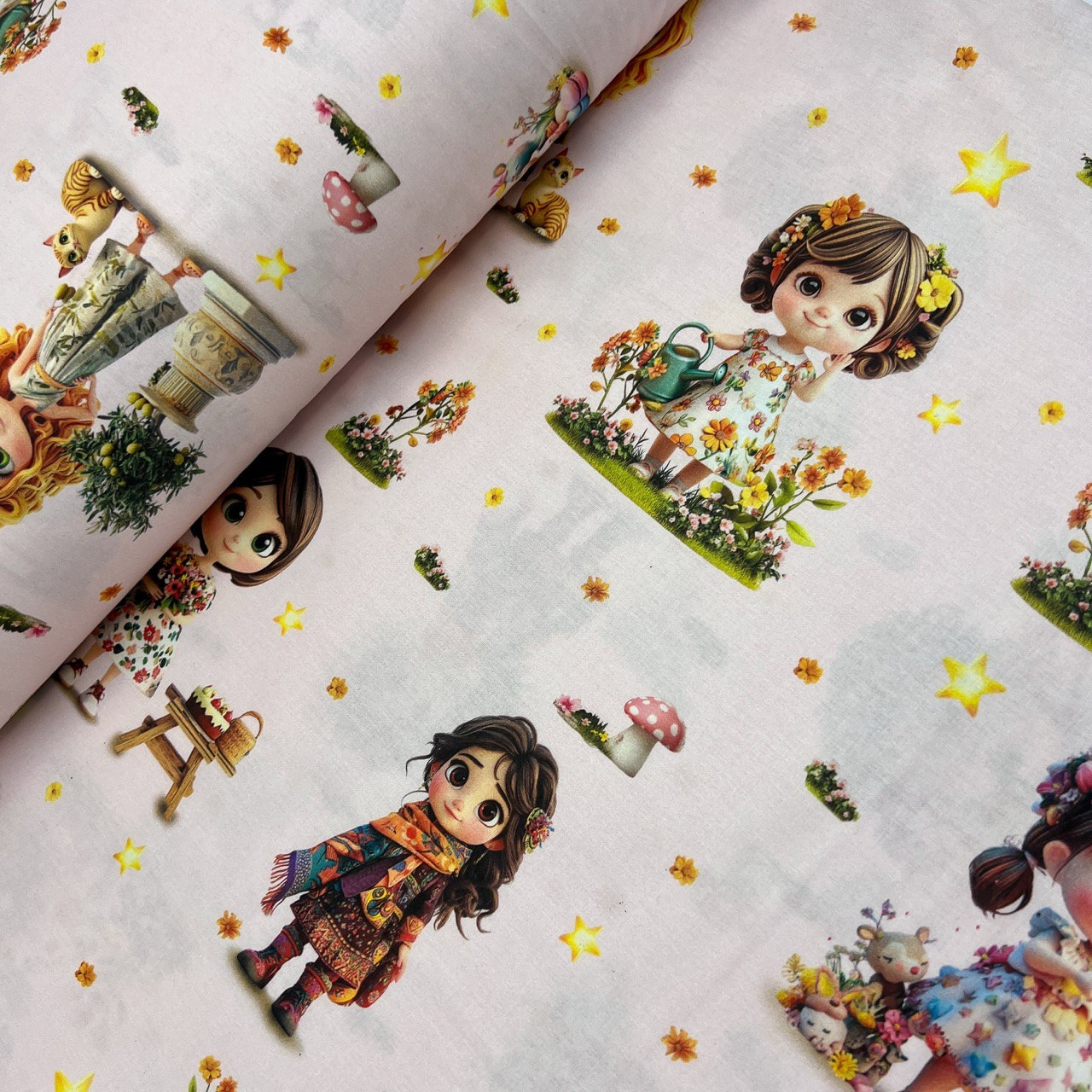 Турецька бавовняна тканина ранфорс digital "Дівчатка в різних вбраннях на блідно-рожевому" 240 см, фото 1