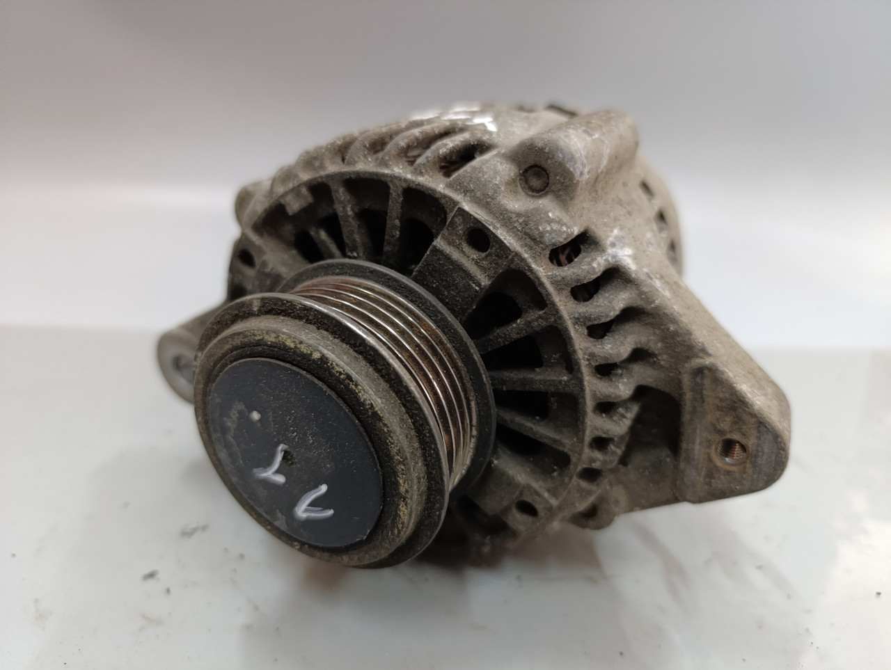 Toyota Yaris Verso 1.4, D4D Генератор 27060-33020